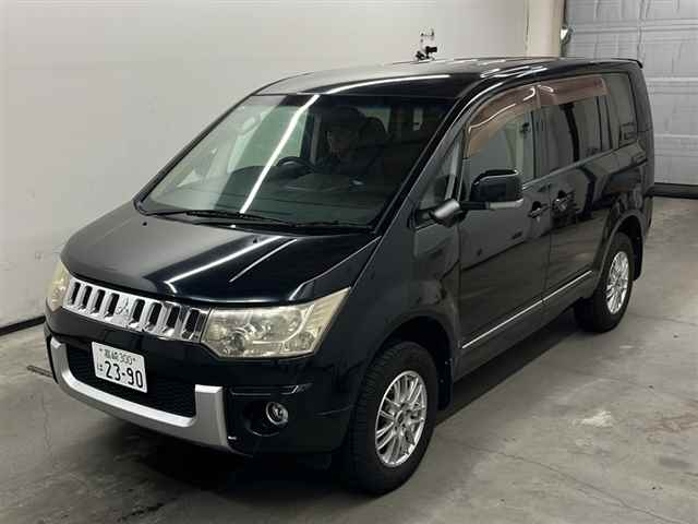 MITSUBISHI DELICA D5 2009