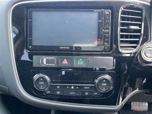 MITSUBISHI OUTLANDER PHEV 2015