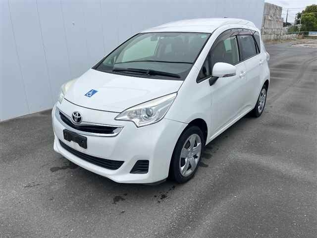 TOYOTA RACTIS 2014