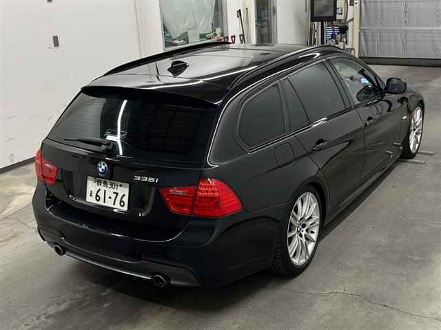 BMW 3 SERIES 2011
