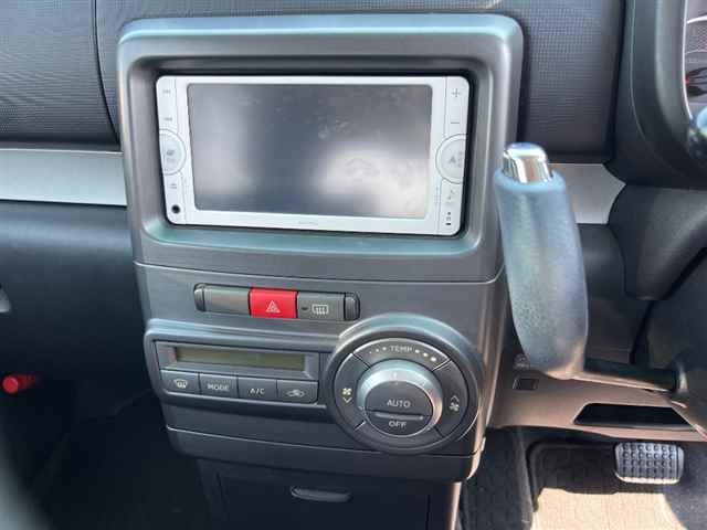 TOYOTA PIXIS SPACE 2014