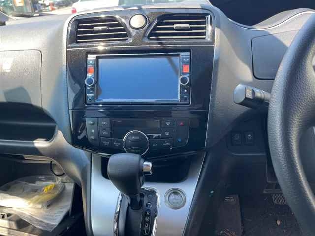 NISSAN SERENA 2014