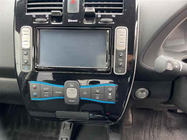 NISSAN LEAF 2015
