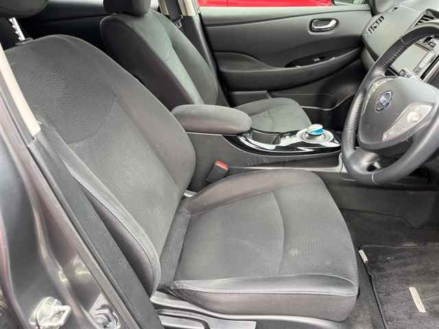 NISSAN LEAF 2015
