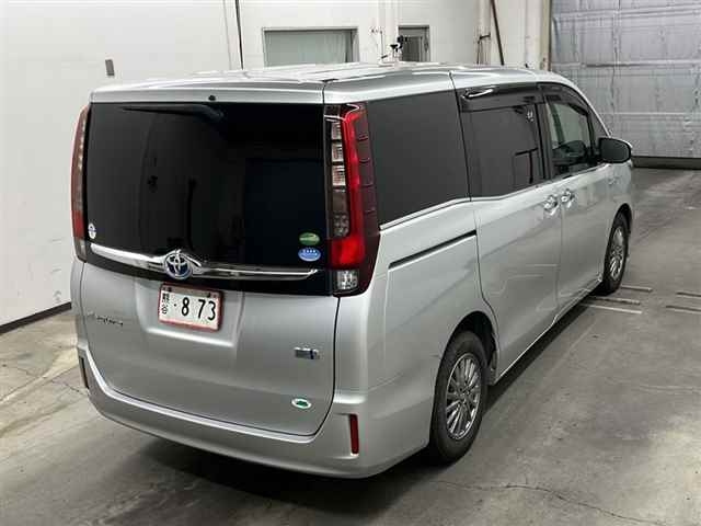 TOYOTA ESQUIRE 2014