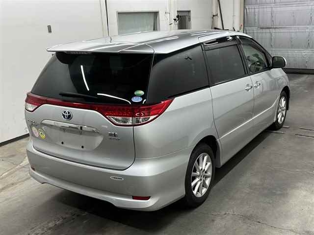 TOYOTA ESTIMA HYBRID 2014