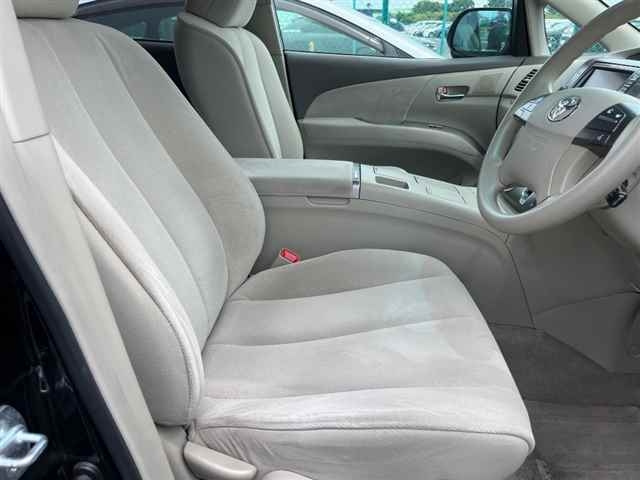 TOYOTA ESTIMA HYBRID 2010