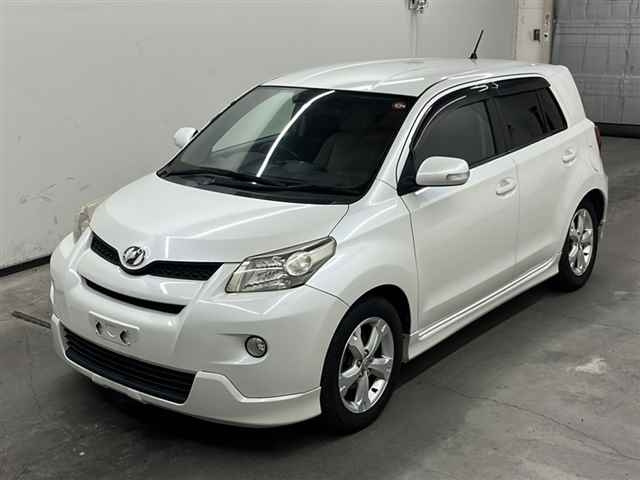 TOYOTA IST 2008