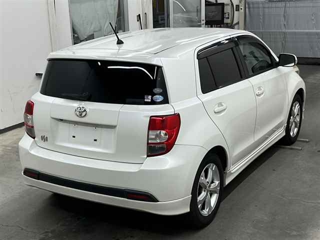 TOYOTA IST 2008
