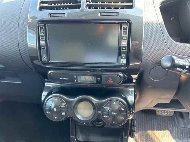 TOYOTA IST 2008