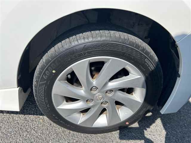 TOYOTA BB 2011