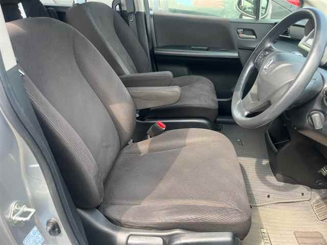 HONDA FREED 2013