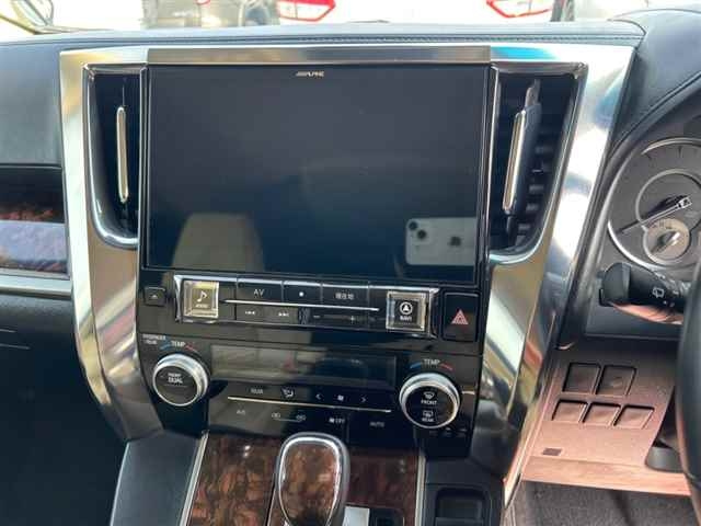 TOYOTA ALPHARD 2018