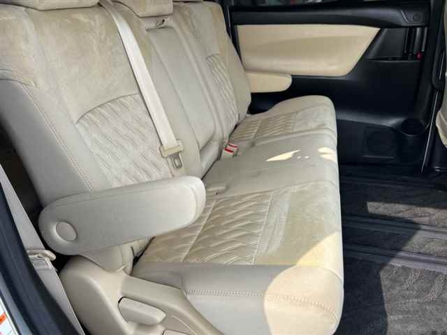 TOYOTA ALPHARD 2018