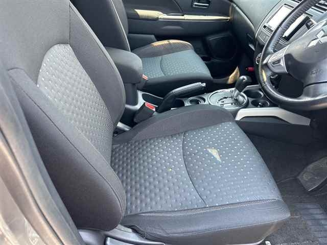 MITSUBISHI RVR 2011