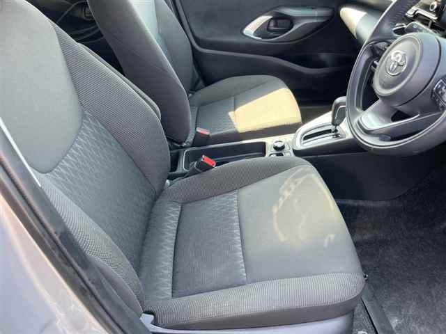 TOYOTA YARIS CROSS 2023