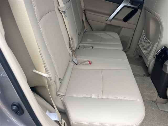TOYOTA LAND CRUISER PRADO 2023