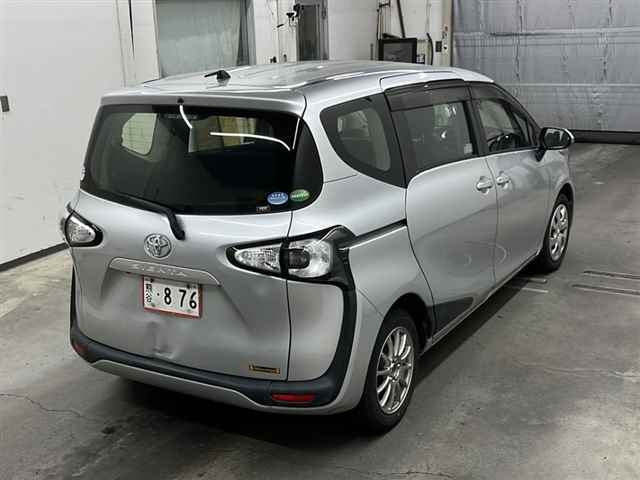 TOYOTA SIENTA 2018