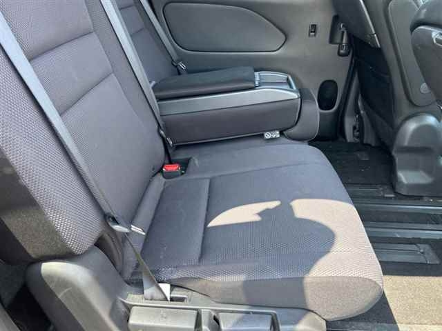 NISSAN SERENA 2017