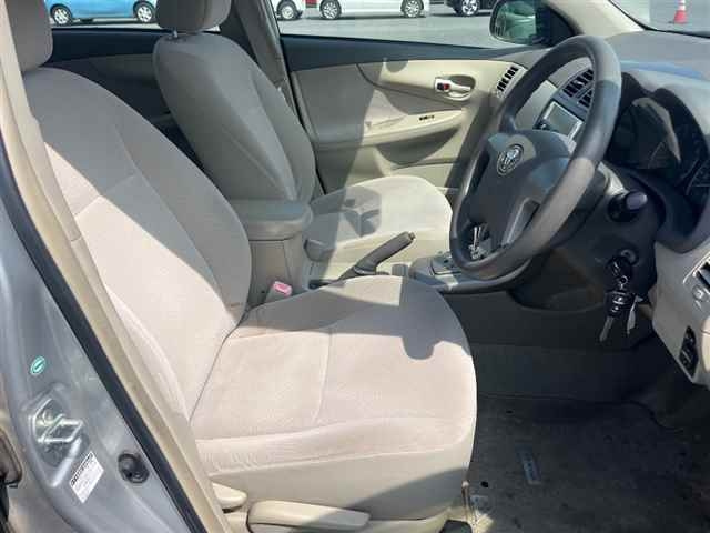 TOYOTA COROLLA AXIO 2010