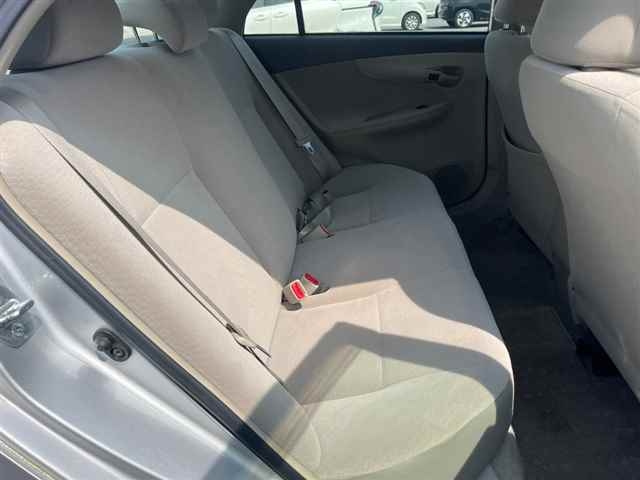 TOYOTA COROLLA AXIO 2010