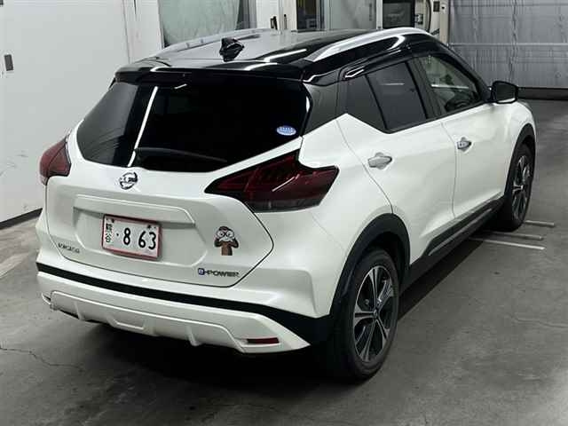 NISSAN KIX 2022