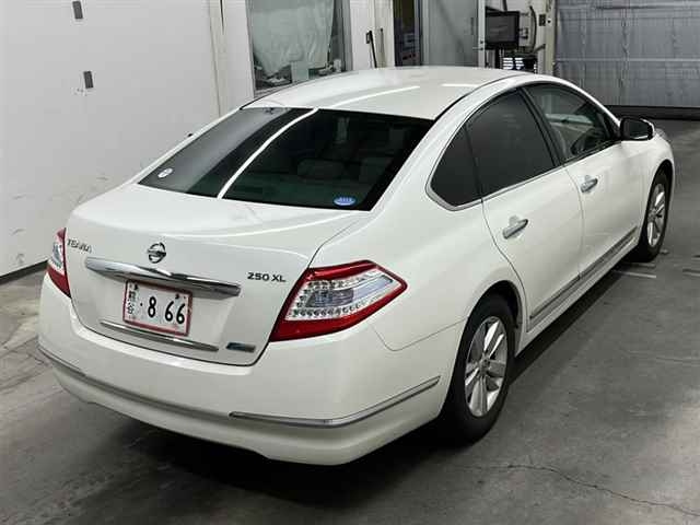 NISSAN TEANA 2012