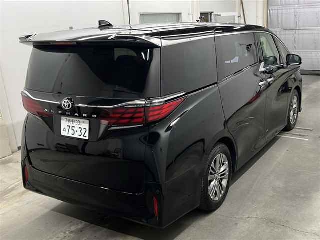 TOYOTA ALPHARD 2024