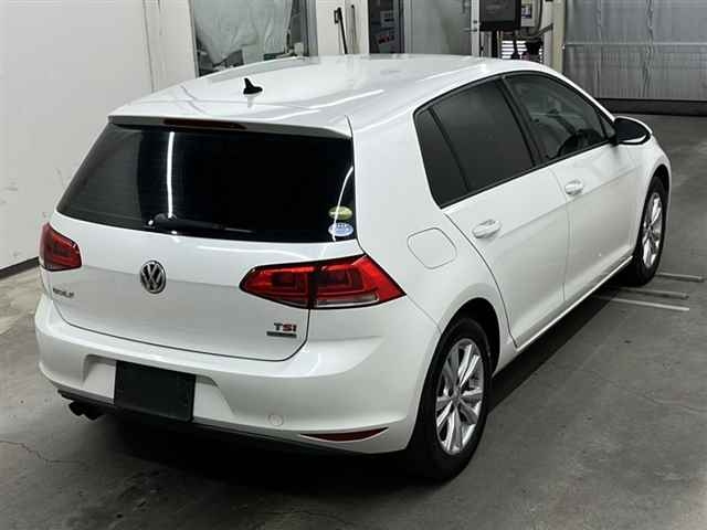 VOLKSWAGEN GOLF 2014