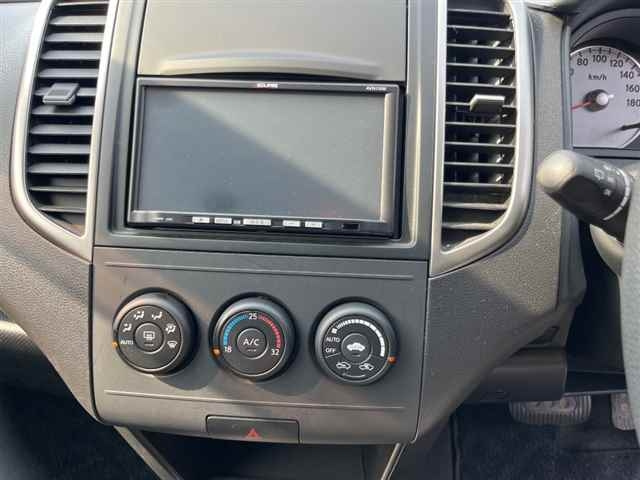 NISSAN WINGROAD 2011