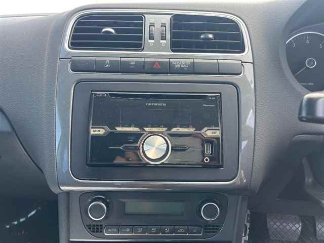 VOLKSWAGEN POLO 2010