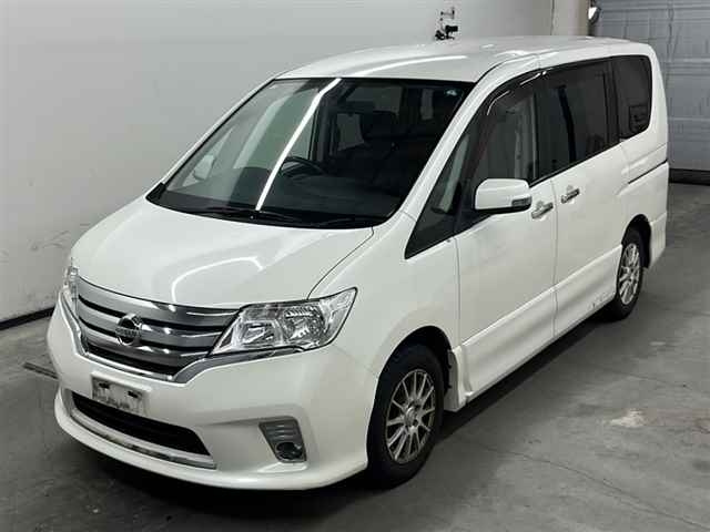 NISSAN SERENA 2011