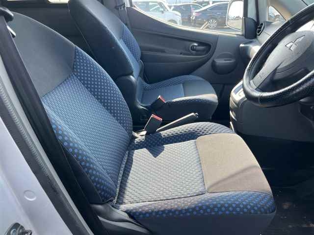 MITSUBISHI DELICA D3 2012