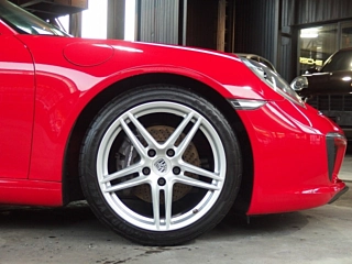 PORSCHE 911 2017