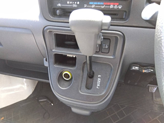 DAIHATSU HIJET VAN 2015