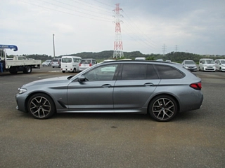 BMW 5 SERIES 2021