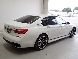 BMW 7 SERIES 2017