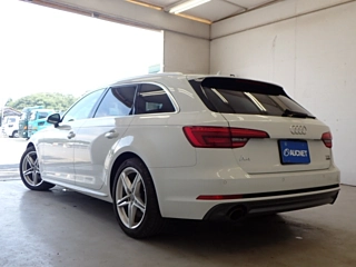 AUDI A4 2016