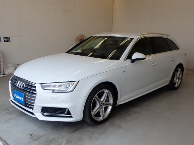 AUDI A4 2016