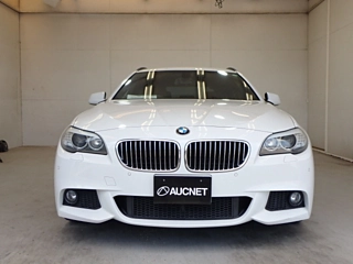 BMW 5 SERIES 2011