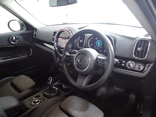 BMW MINI 2021
