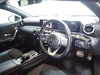 MERCEDES BENZ A CLASS 2019