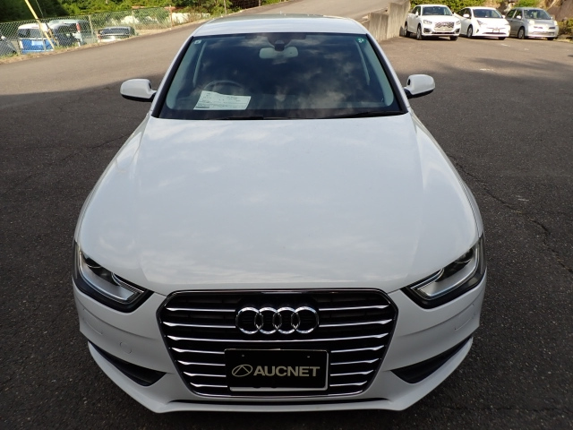 AUDI A4 2015