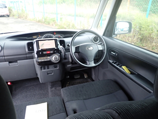 DAIHATSU TANTO 2010