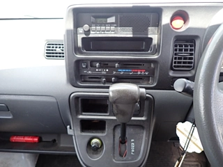 DAIHATSU HIJET VAN 2017