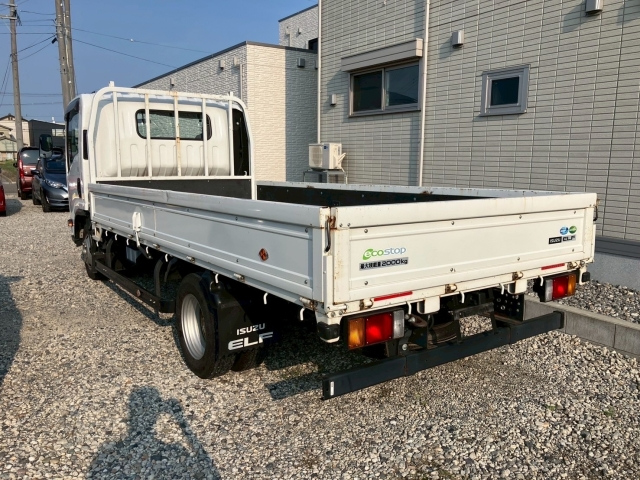 ISUZU ELF 2022