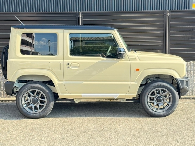 SUZUKI JIMNY 2025