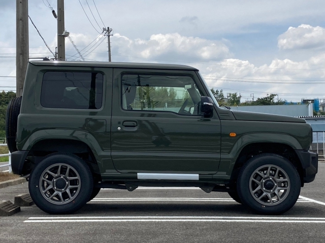 SUZUKI JIMNY 2025