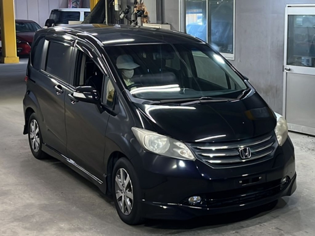HONDA FREED 2010