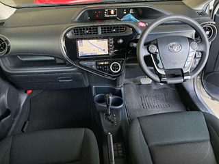 TOYOTA AQUA 2019